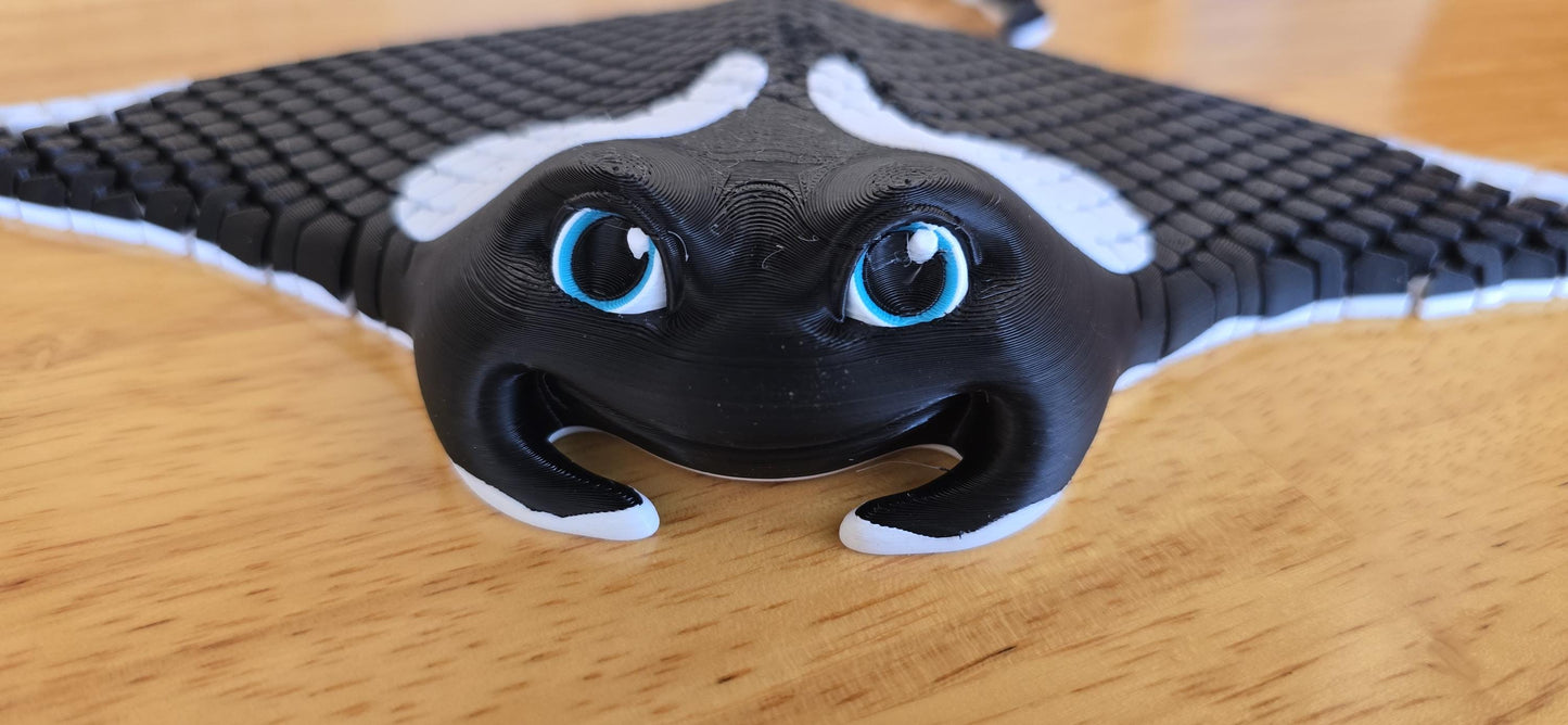 Eco-Friendly 3D Printed Manta Ray Toy – Articulated Ocean Animal Fidget Toy for Kids & Marine Life Lovers