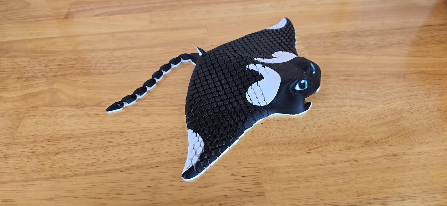 Eco-Friendly 3D Printed Manta Ray Toy – Articulated Ocean Animal Fidget Toy for Kids & Marine Life Lovers