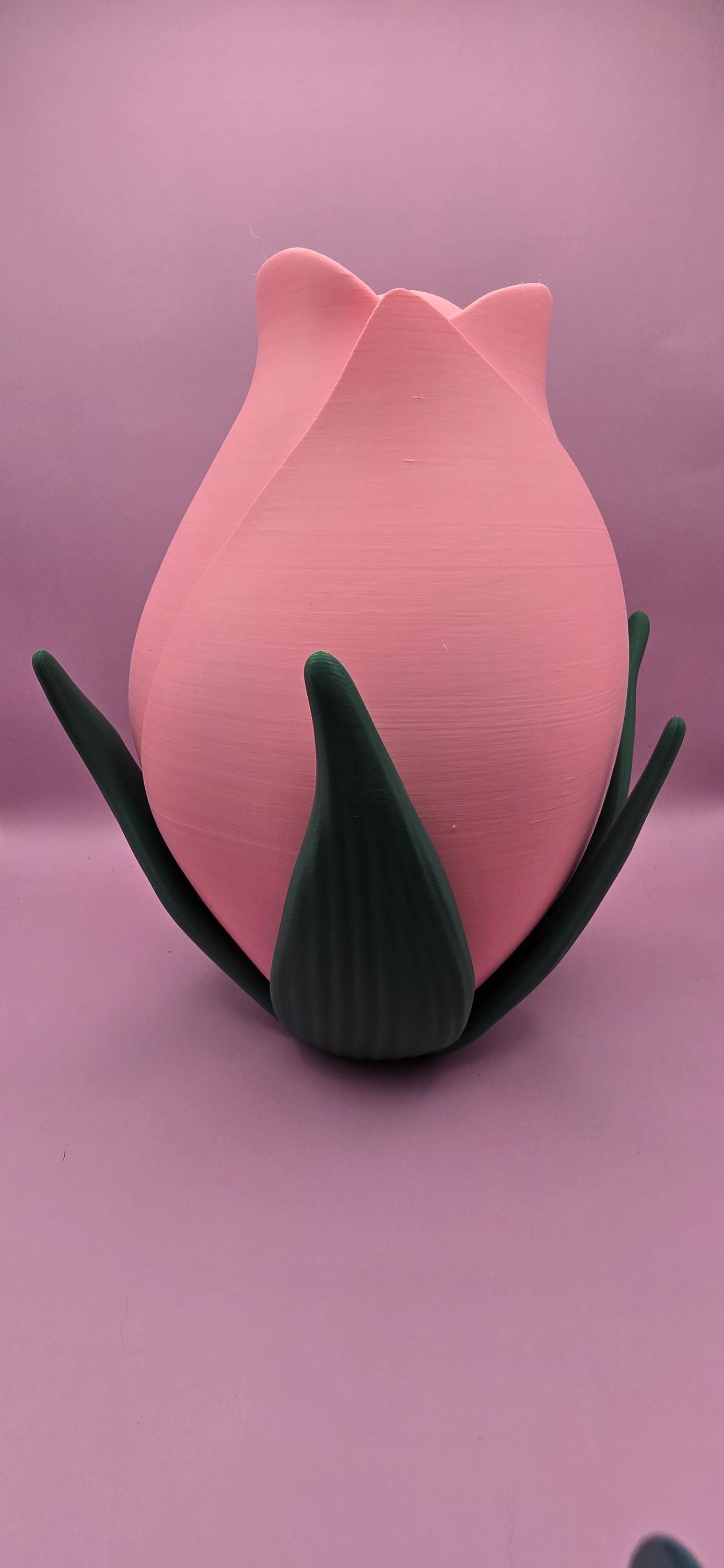 Eco-Friendly 3D Printed Rose Bud Vase โ Unique Floral-Inspired Home Decor, Romantic Gift