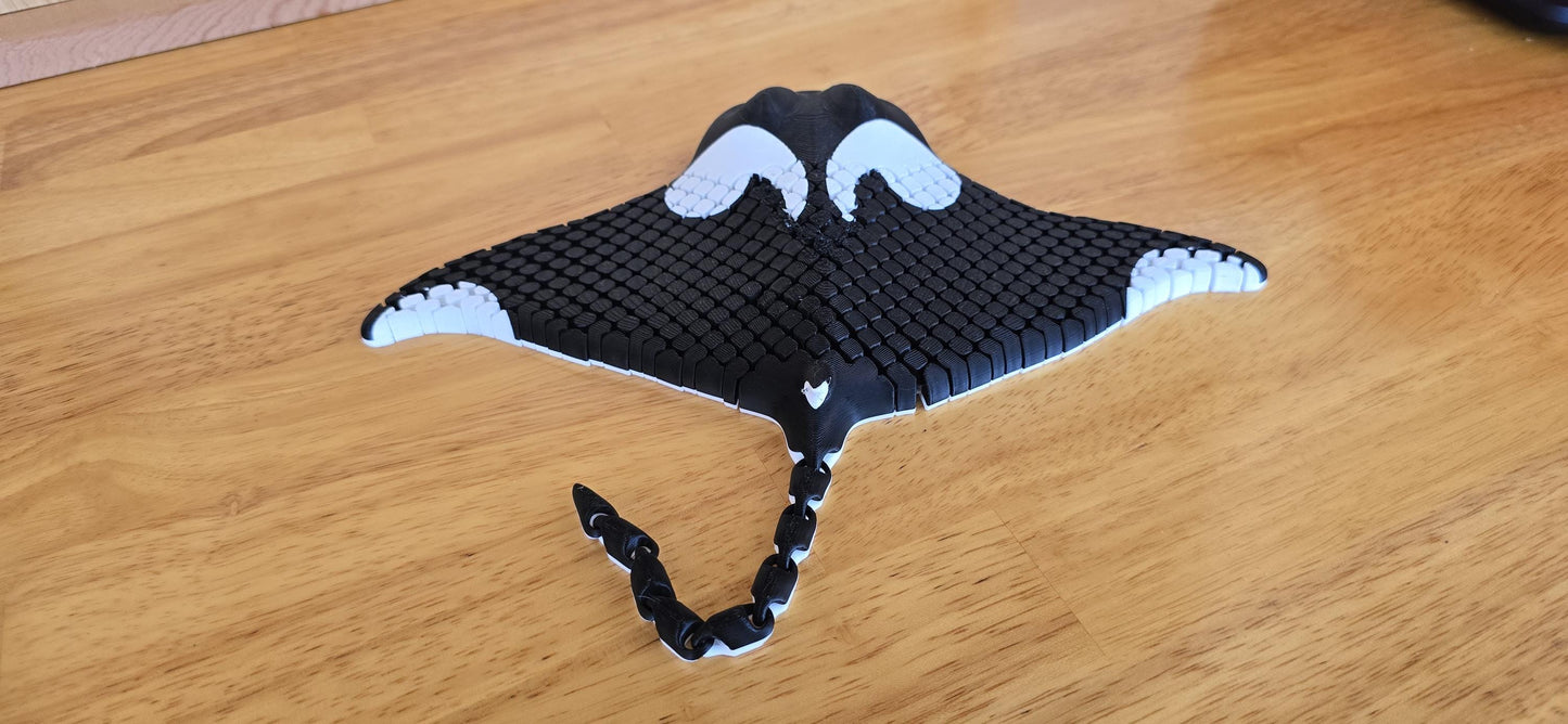 Eco-Friendly 3D Printed Manta Ray Toy – Articulated Ocean Animal Fidget Toy for Kids & Marine Life Lovers